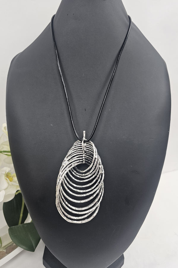 Metal Circle Statement Leather Chain Necklace