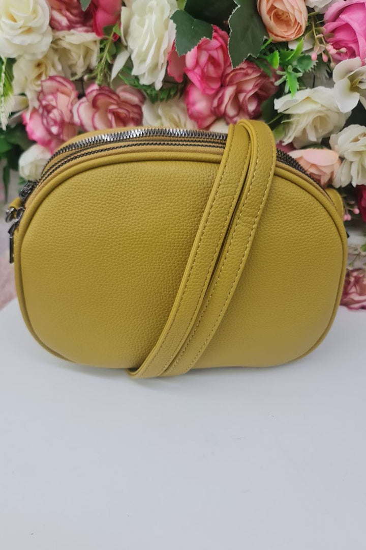 back zip adjustable strap shoulder bag
