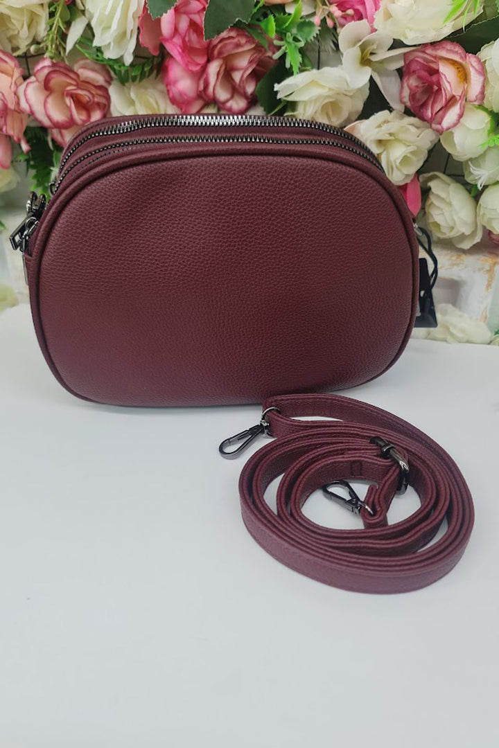 back zip adjustable strap shoulder bag
