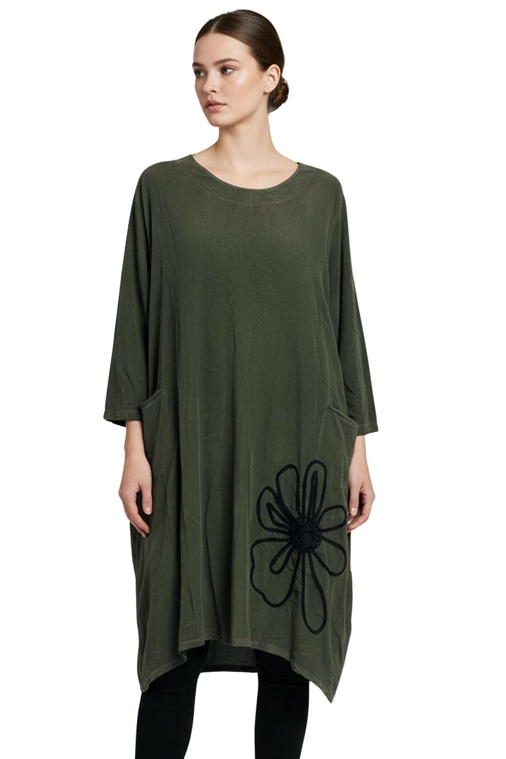 b2b floral embroidered pocket cotton dress
