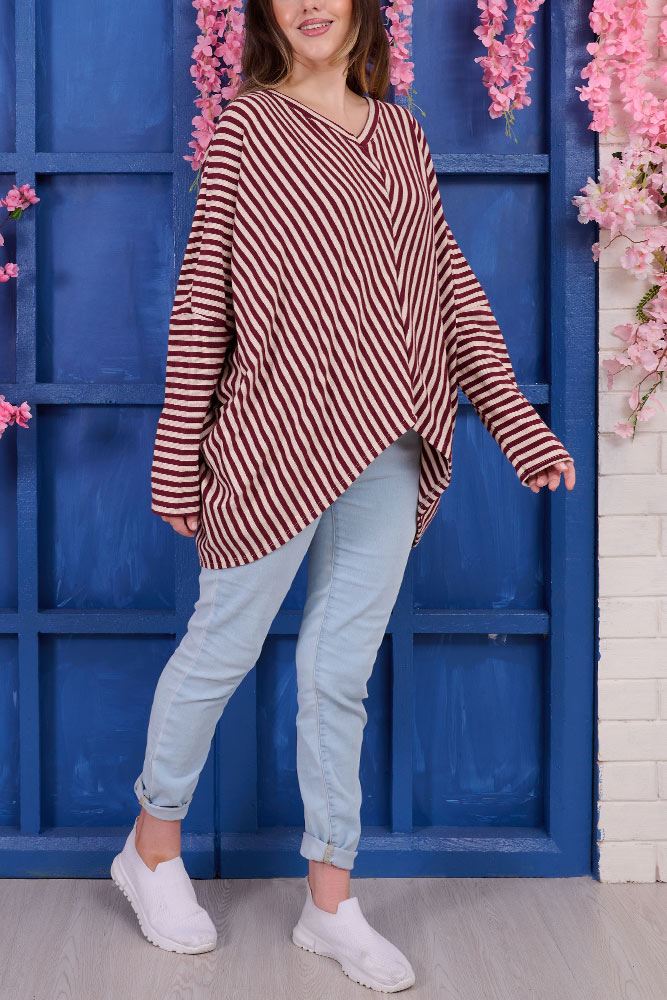 Chevron Print V-Detail Hem Top