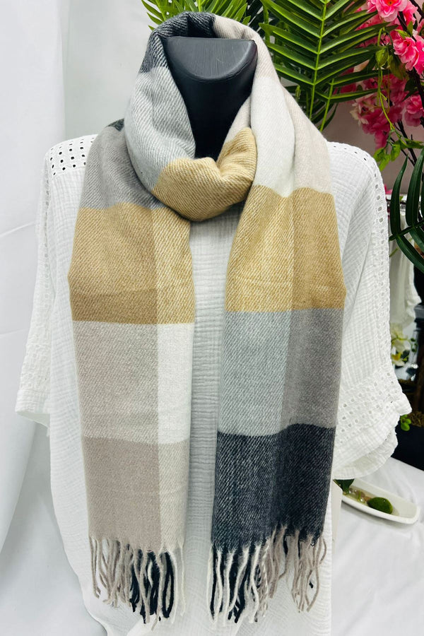 Check Print Tassel Scarves