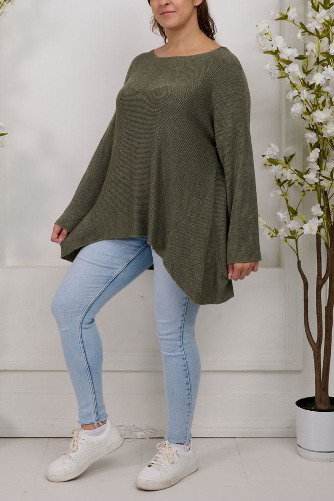 Plain Dipped Hem Viscose Top