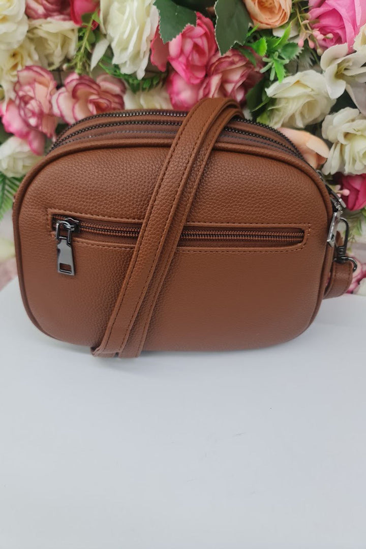 back zip adjustable strap shoulder bag
