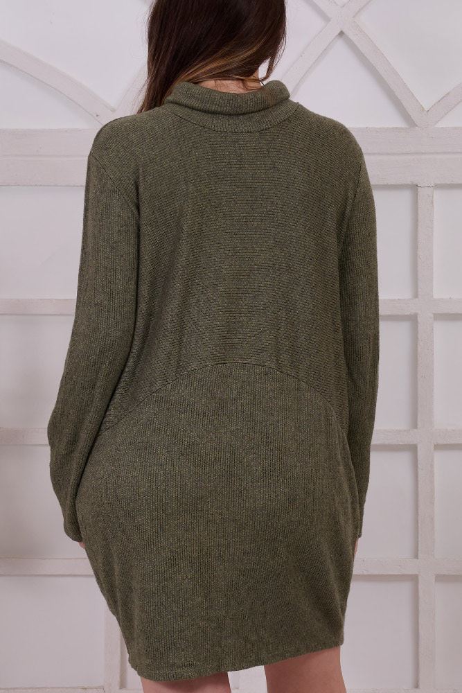 Plain With Necklace Viscose Top