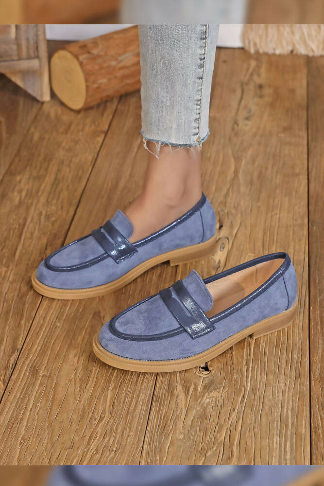 Suede Pu Patch Detailed Loafers Shoes
