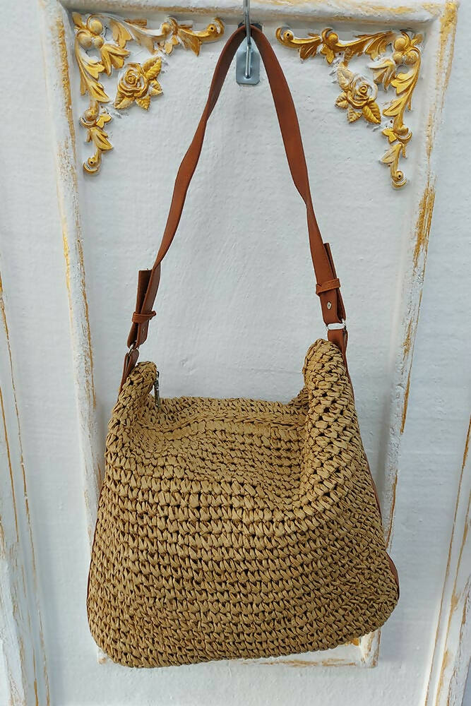 Holow Out Straw Shoulder Bag