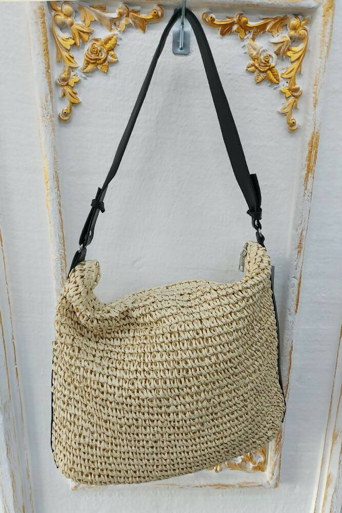 Holow Out Straw Shoulder Bag